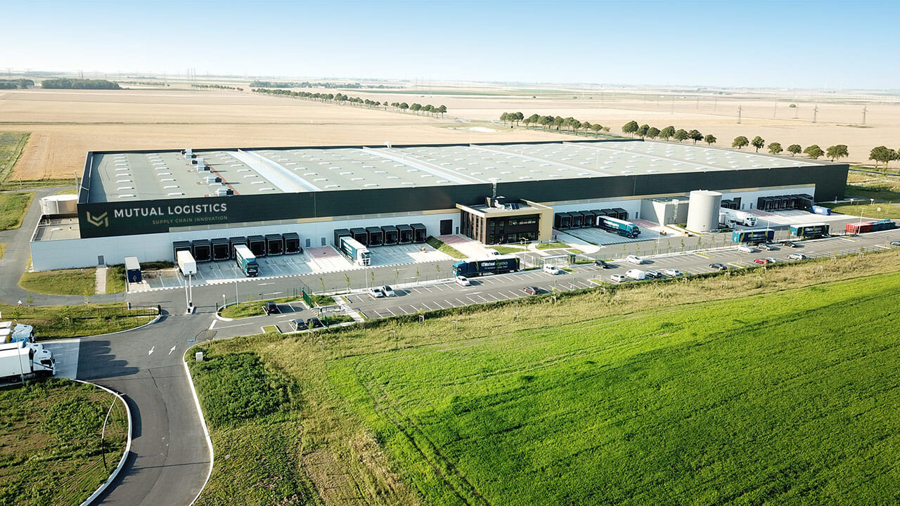 Entrepôt Mutual Logistics vu du ciel